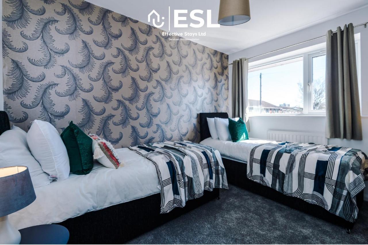 3 Bedroom House With Garden And Driveway Parking - Less Than 10 Mins From Chester City Centre Zewnętrze zdjęcie