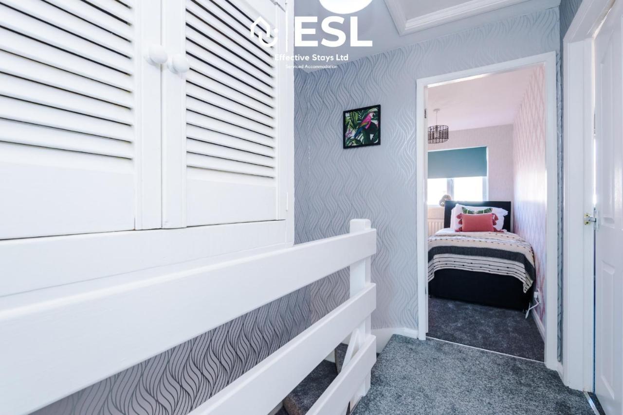 3 Bedroom House With Garden And Driveway Parking - Less Than 10 Mins From Chester City Centre Zewnętrze zdjęcie